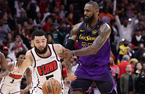 NBA官方确认：火湖最后两分钟无错漏判 詹姆斯暂停及詹眉犯规判罚无误