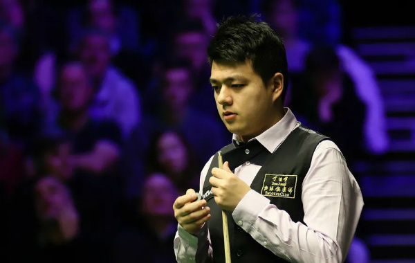 鲁宁亲诉与乔佩里冲突事件：对手太多小动作导致情绪失控!