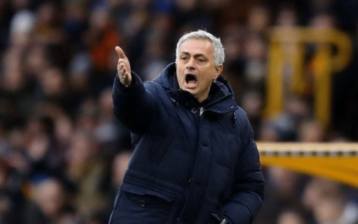 而本场比赛结束之后，许多波尔图名宿都庆祝球队的表现，比如卡西等人就在社交媒体上祝贺了波尔图。不过，你不知道的是，有人在赛前就开始给波尔图助威了，而这个人就是热刺主帅穆里尼奥，不过穆里尼奥发布的信息却引