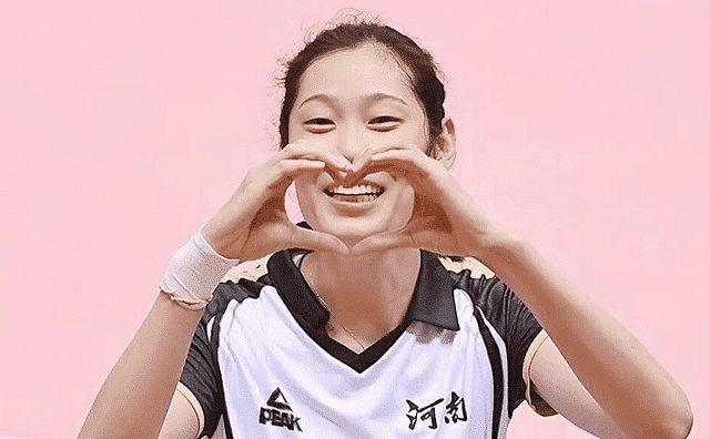 对排球有多热爱？朱婷摸黑加练，张常宁节食，龚翔宇赌气拿菜刀