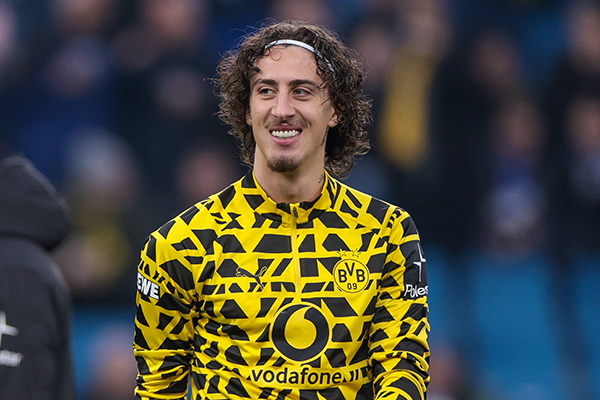 每体头版：法比奥·席尔瓦“倒计时”离队，多特标价2000万，西甲三队待命