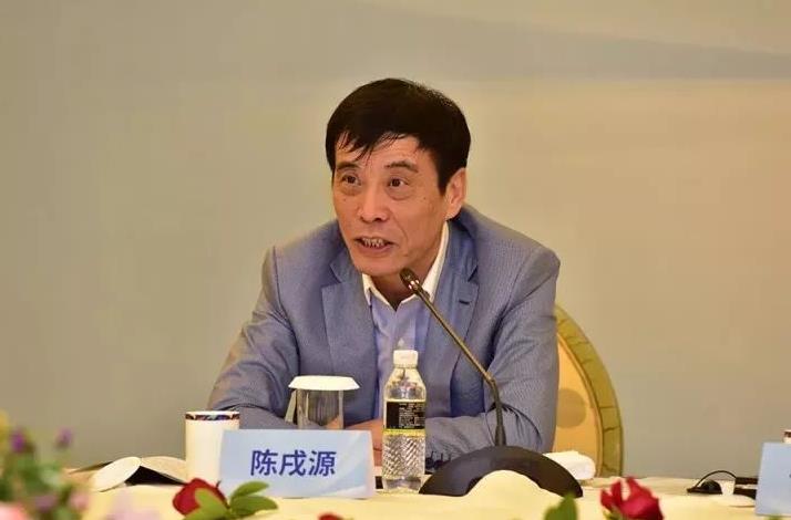 现金诱惑！中超明星被挖，广州队面临重罚，李铁去向揭晓