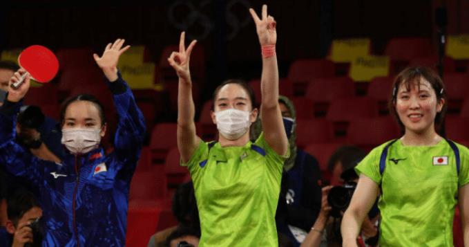 不记打？横扫进决赛，日本球迷放话伊藤复仇夺金，国乒还击太凶猛