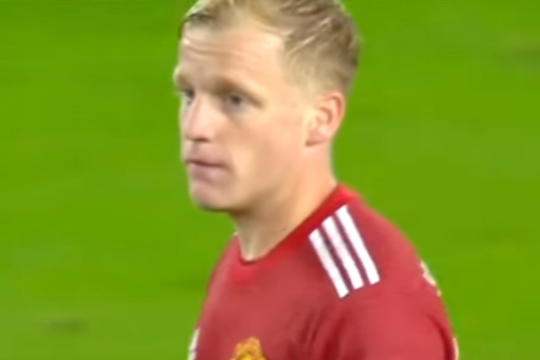 英媒：曼联正与多特讨论将范德贝克加入桑乔的交易