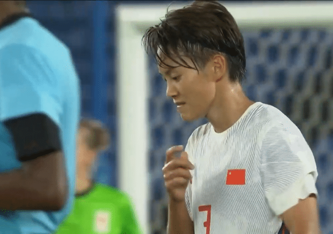 球员拒绝采访！贾秀全回应是否下课：女足复兴不是我一个教练能改变的