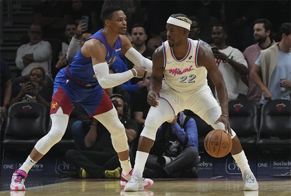 18+3+2却遭横扫 巴特勒复出之战何去何从？