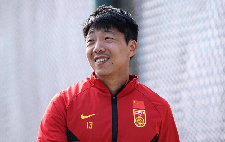 足协禁足令后反应不一，王永珀牵线引金敬道郝伟矛盾