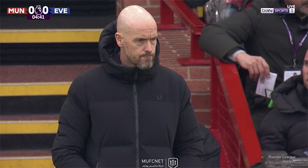 曼联6场被狂射134脚，滕哈格称是有意为之！B费解释点球换人原因