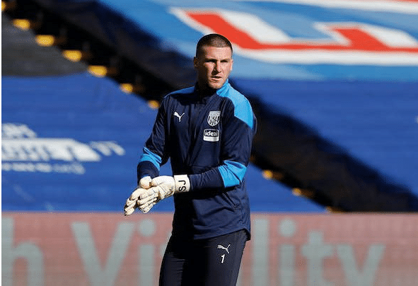 列维愿1.73亿出售凯恩！巴萨挖角桑切斯，让其搭档朗格莱？