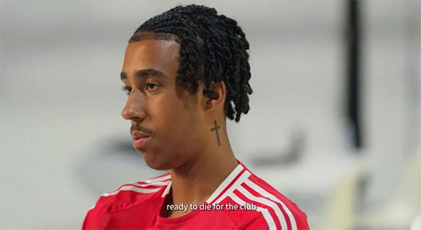 约罗加盟曼联，费迪南德等功不可没