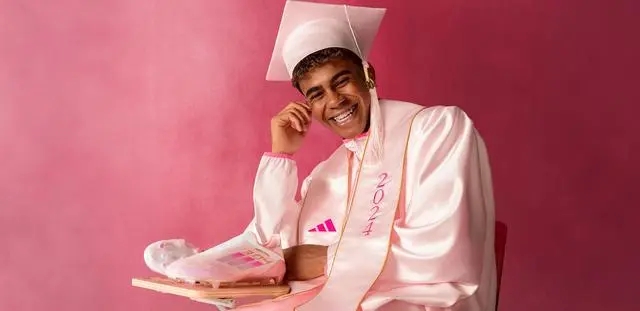 亚马尔之梦：昔日欲与传奇共舞，盛赞梅西乃历史第一