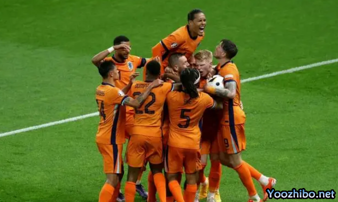 荷兰男足2-1逆转土耳其 时隔20年进欧洲杯四强