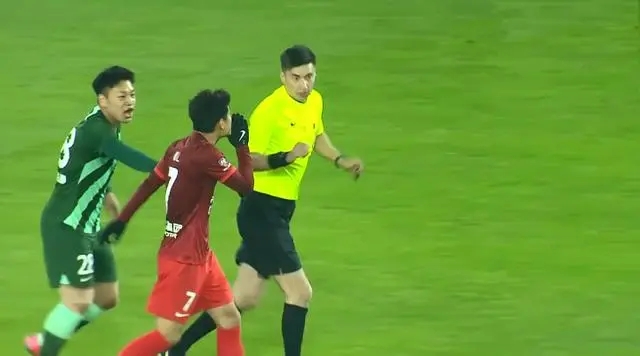 马德兴：泰山替补出战外战重于一切 对于各种窝里横全应予以谴责