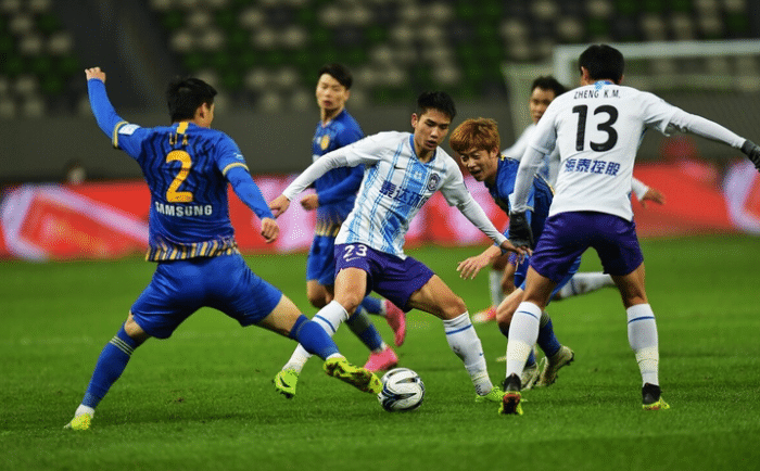 已创下16年神迹！前中超亚军仍“雪崩”，5外援+4内援将被一锅端