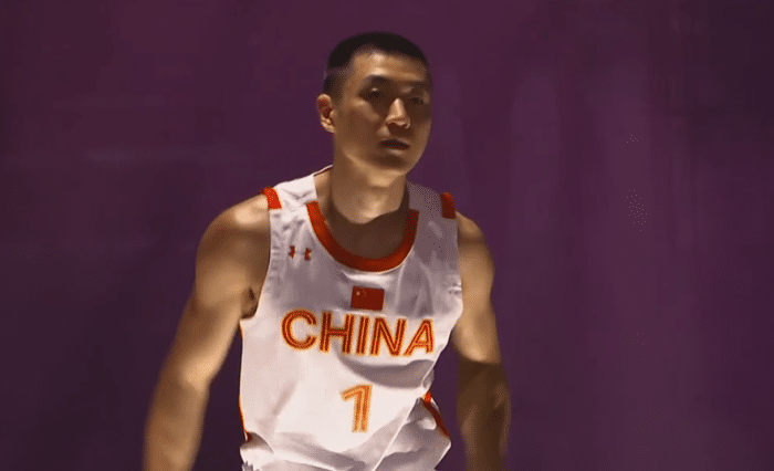 姚明现场观战！中国队输拉脱维亚惨遭3连败，高诗岩发挥低迷