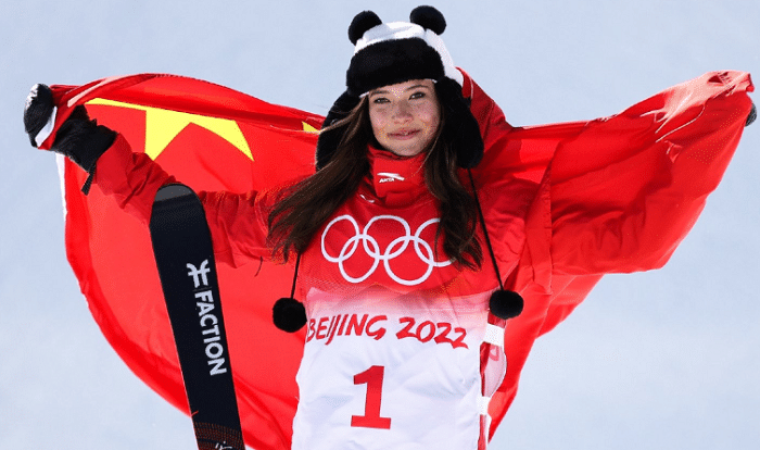 影响力！谷爱凌赛后采访带货，场外吸粉杜兰特，获博尔特盛赞