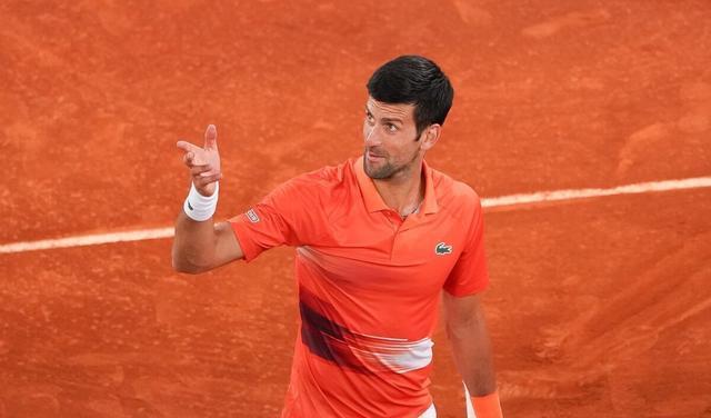 德纳决还没开始教练先干起来了！观众不尊重德约，法网不尊重纳达尔