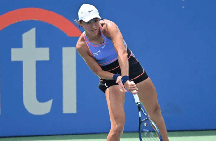 中国网坛00后再爆大冷：掀翻昔日TOP20闯入8强！排名创生涯纪录