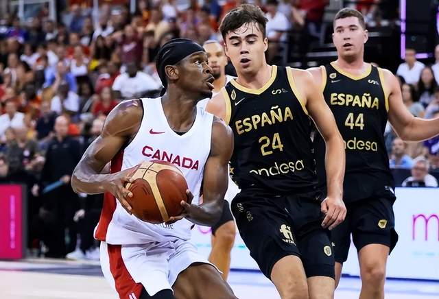 男篮世界杯又一大热！掀翻卫冕冠军，连赢2大豪强，或成美国劲敌