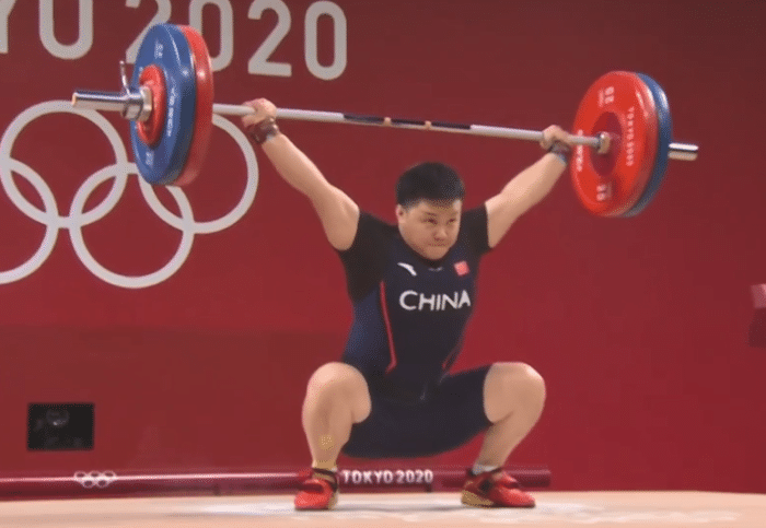 第25金！汪周雨举重87公斤级夺冠，曾晒自拍：不说胖，说壮