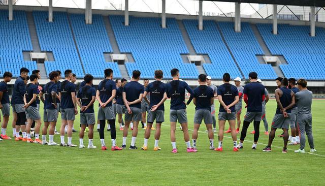 东体：赛前逼宫影响的不仅是重庆队，更是整个联赛