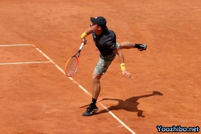 日内瓦站-吴易昺首进红土巡回赛八强将战兹维列夫