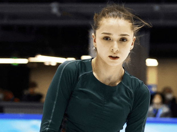 得奖不颁奖+没有冰墩墩！K宝心里太煎熬，对其他获奖者太不公平