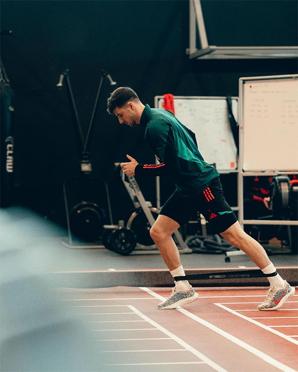 芒特本赛季恐已报废！复出仍遥遥无期，6000万1次助攻媲美安东尼