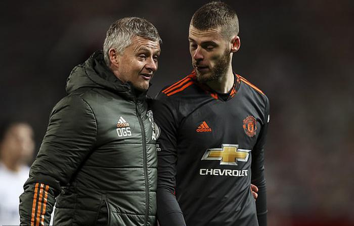 德赫亚回到曼联，主力门将仍将是他！索帅再给亨德森一场英超机会