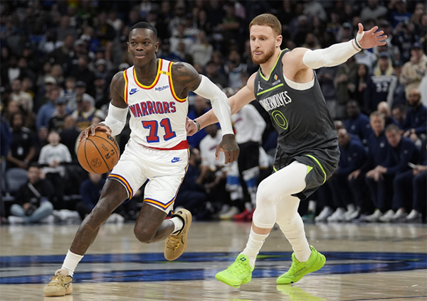 库里31+7三分神勇，制胜罚球定乾坤，勇士三杀森林狼