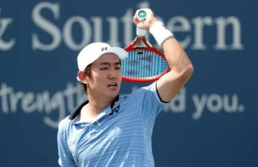 网坛诞生超级黑马：日本人掀翻头号种子！连灭5大TOP40打疯了