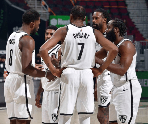 差距！杜兰特欧文狂投53次，哈登50分钟仅14投成三巨头最大牺牲品