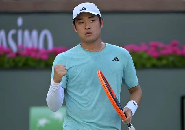 创造历史！吴易昺2-0横扫前澳网四强，中国一哥再刷3大纪录