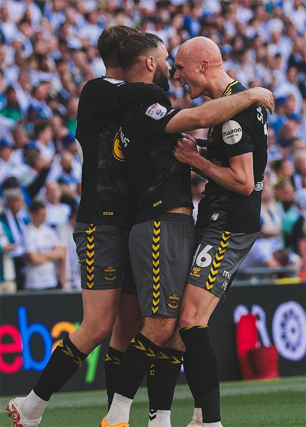 1-0！南安普顿重回英超，狂揽1亿镑，3支升班马诞生