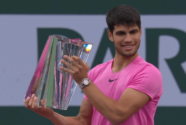 霸气！20岁少年王者归来，终结对手19连胜，再超德约重登NO.1