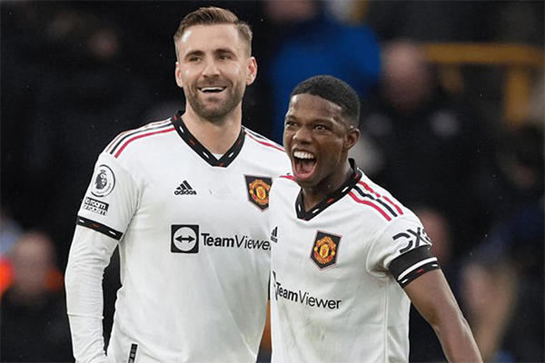 曼联伤病风云：10 人入玻璃人名单，滕哈格麾下球员伤缺多，乌加特在铁人榜超越 B 费