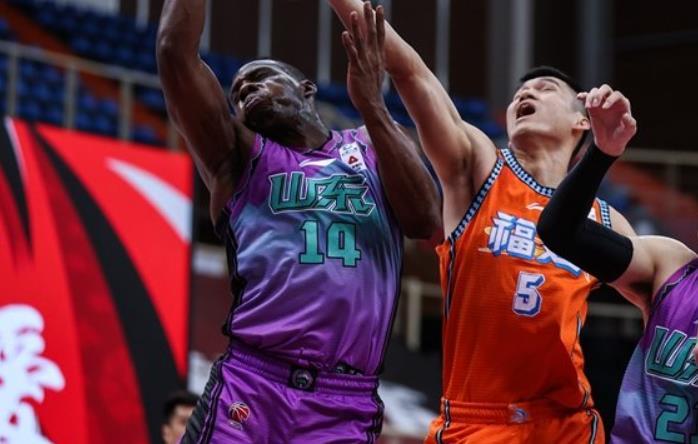 MVP彻底令人失望！27岁表现却像37岁！豪华阵容成CBA大笑话