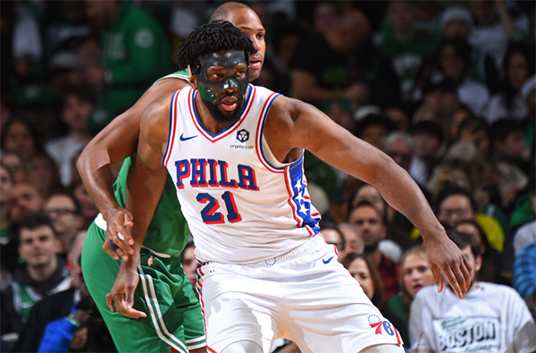 恩比德关键罚球定胜局，马克西马丁齐立功，76 人掀翻绿军