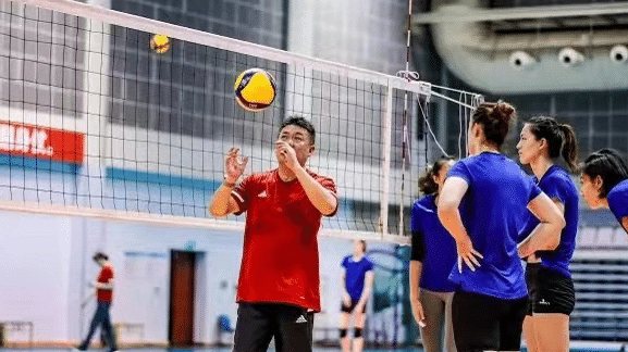 史上最差主攻线？蔡斌选人被吐槽，亚洲杯最佳+天才全部落选