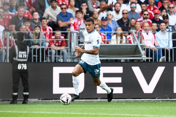 格林伍德法甲首秀闪耀，马赛大胜领跑，曼联低价卖人遭质疑