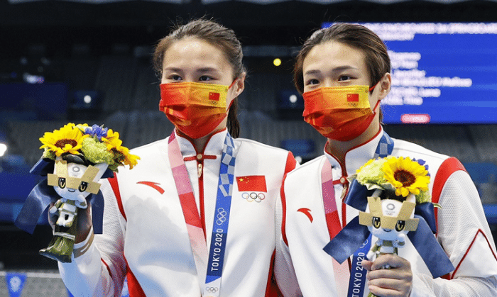 同根不同命！施廷懋卫冕，王涵摘银，华裔选手疯狂炸鱼获最低分