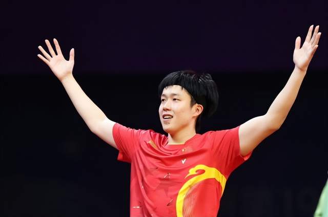 王楚钦怒斥粉丝有错吗？世界第一忍无可忍 曾多次礼貌拒绝却被无视