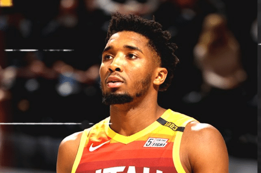 疯狂！头号球星16中4，仍赢湖人25分，名宿盛赞：最具统治力球队