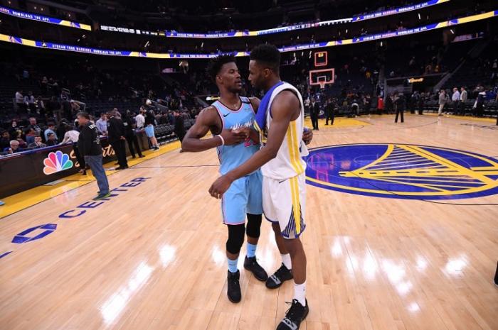 5换1太狠了！勇士新动作！梭哈43分19板中锋？有他库里直奔总冠军