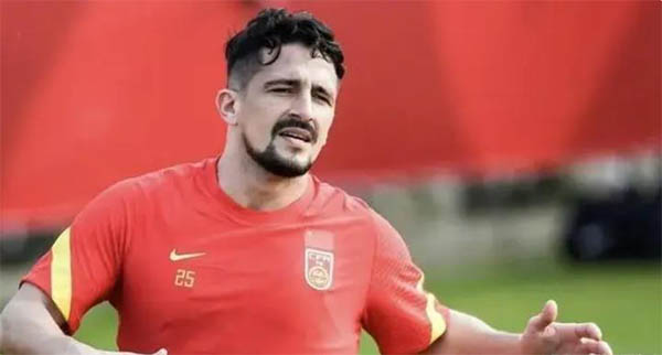 洛国富转会揭秘：中超新东家20时官宣，合同细节曝光！