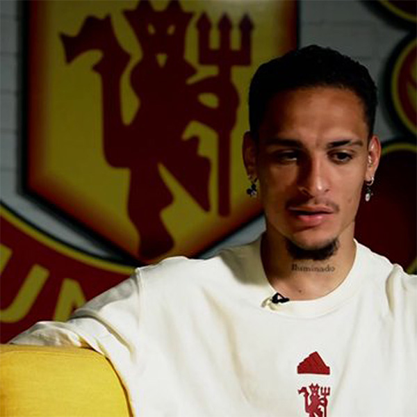 曼联边锋竞争激烈，安东尼被排除在出场阵容之外