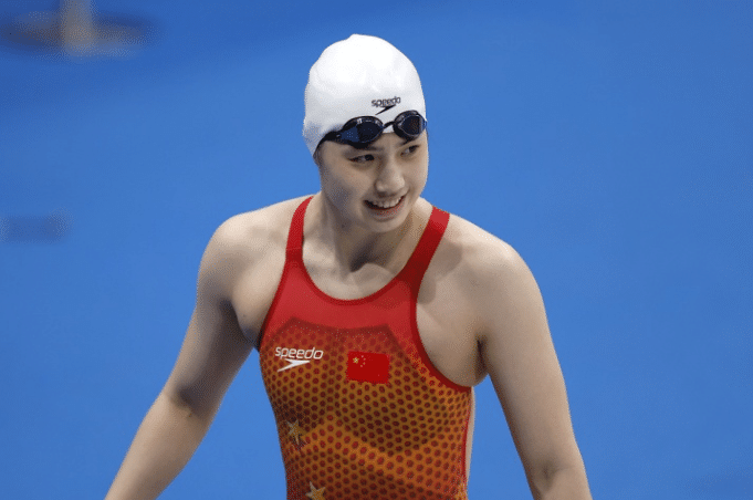 4x100米接力：澳大利亚夺冠，中国破亚洲纪录，400米自由泳爆大冷