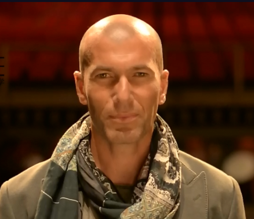 皇马前瞻：齐达内再祭三中卫 本泽马冲双线六连斩