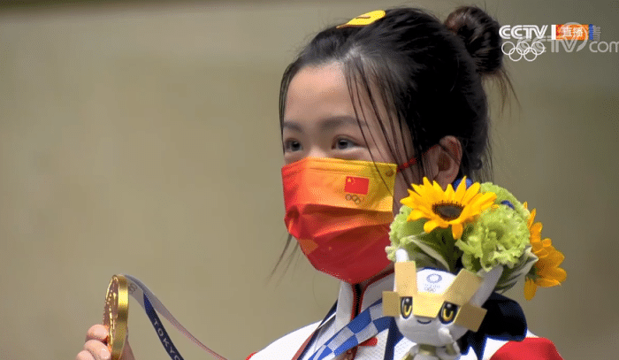 中国军团首日3金1铜！杨倩孙一文绝杀，三大美女夺冠都创历史纪录
