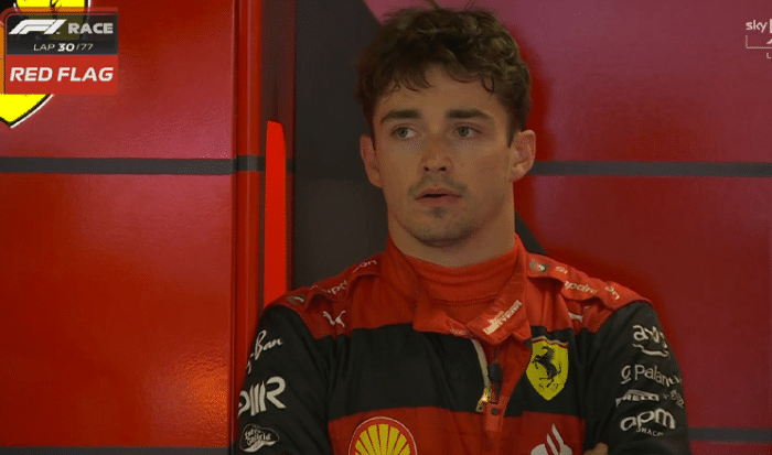 周冠宇极限操作！车王之子车祸，法拉利迷之操作，勒克莱尔爆粗